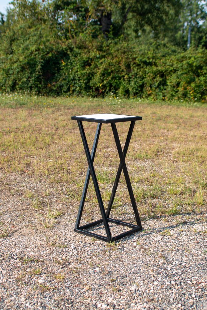 Tabouret design en bois et fer